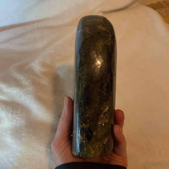 ✨ 4.7lbs Massive Polished Labradorite Slab – Stunning Blue Flash on Both Sides!✨ - Picture 10 of 12